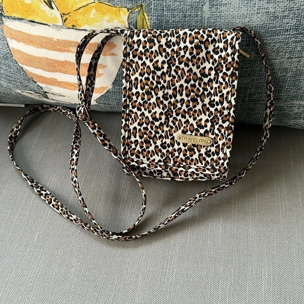 TRAVELON Crossbody Bag New Cheetah Leopard PRINT Brown Beige